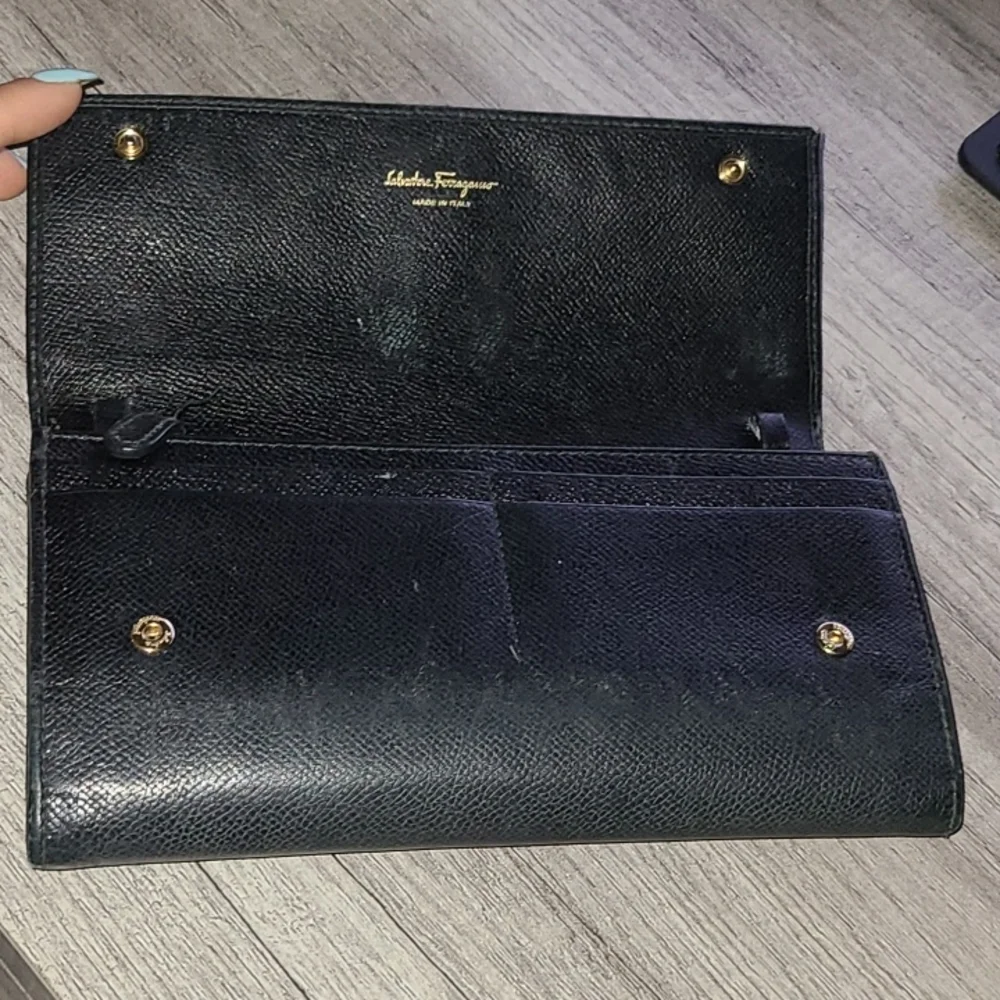 Salvatore Ferragamo walet - Picture 4 of 14